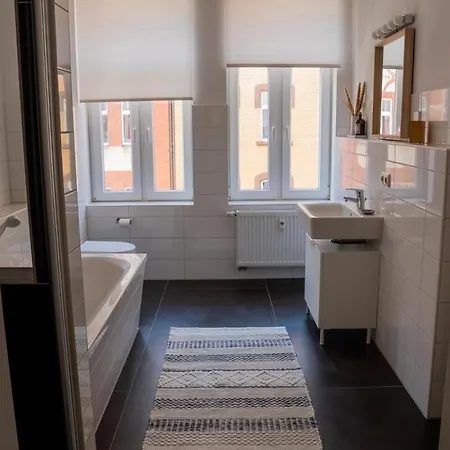 City-studio 公寓 *